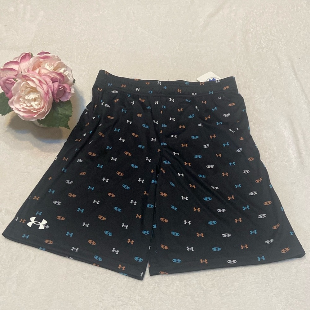 UNDER ARMOUR NWT Youth Size XL Prototype Shorts
